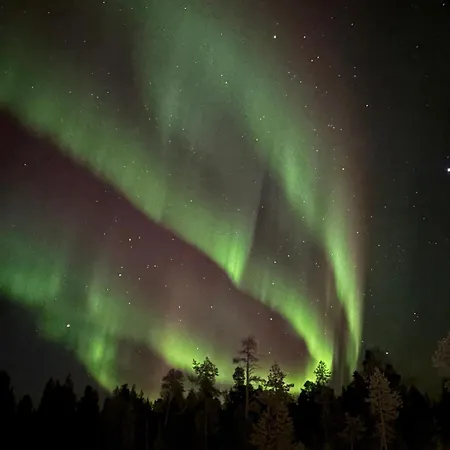 别墅 Paadari 伊纳利